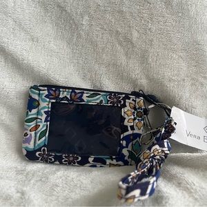 Zip ID & Lanyard - Lisbon Medallion Cool